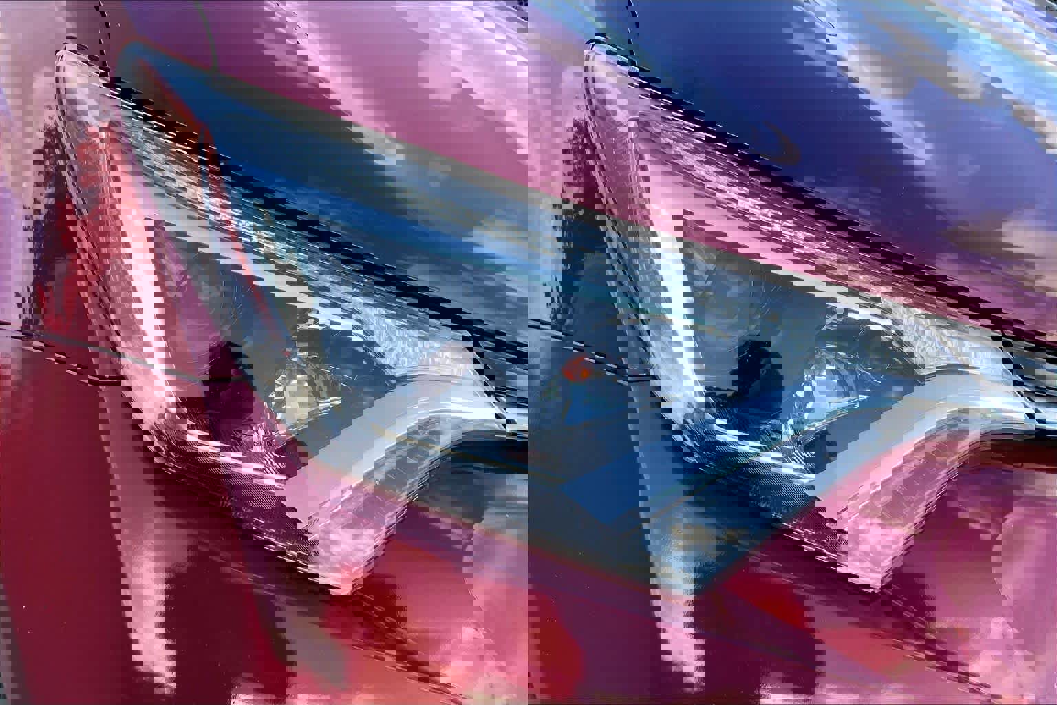 Used 2018 Toyota RAV4 LE image 26