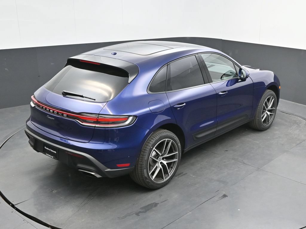 Certified 2026 Porsche Macan AWD/4WD image 30