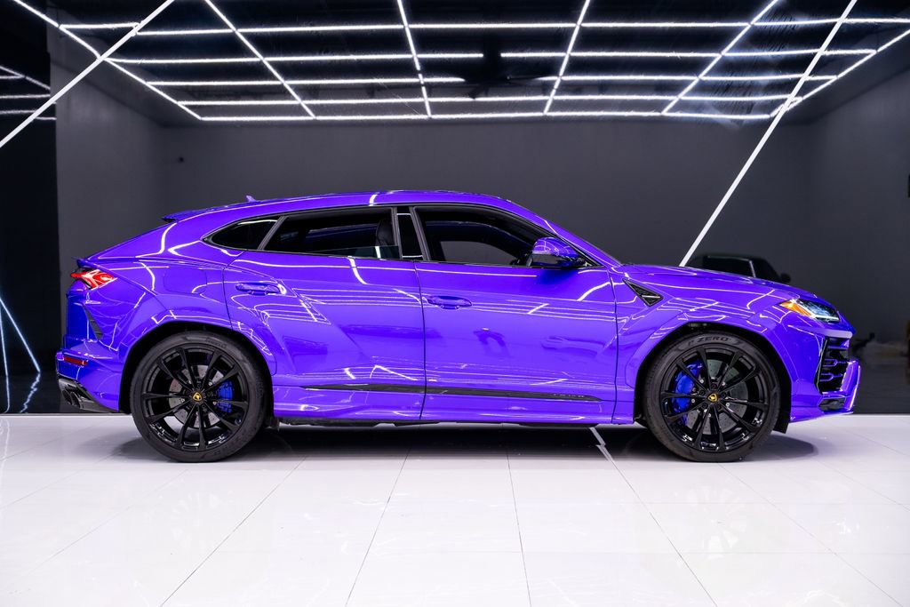 Used 2022 Lamborghini Urus image 10