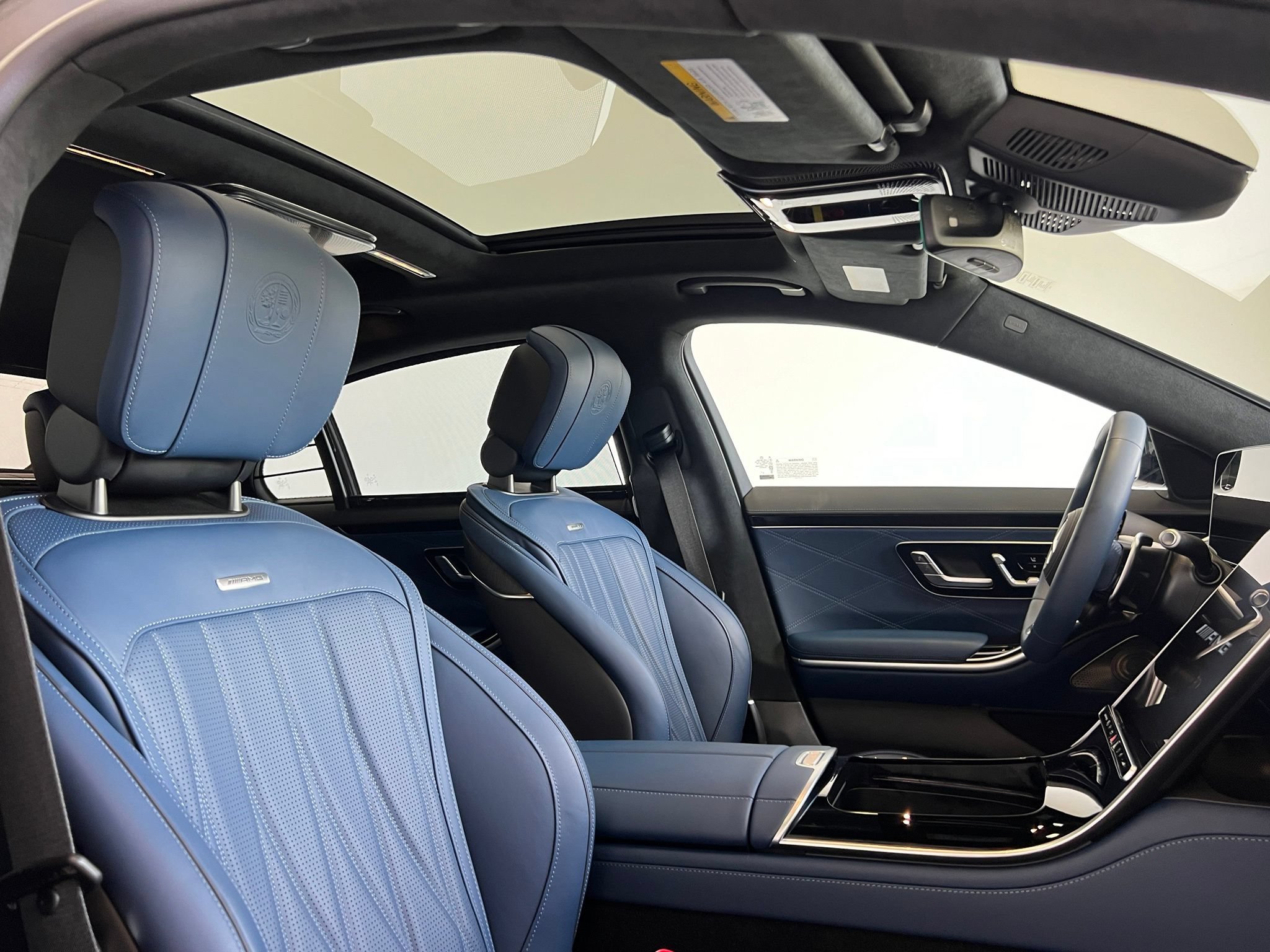 Used 2025 Mercedes-Benz S 63 AMG S image 28