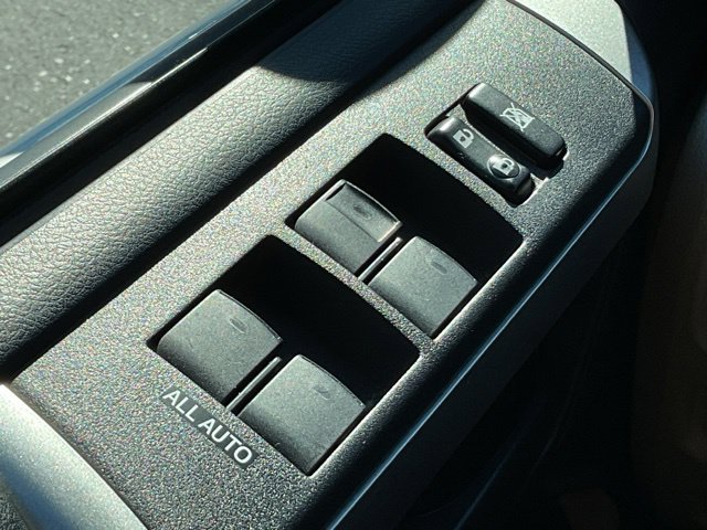 Used 2011 Toyota 4Runner SR5 RWD image 31