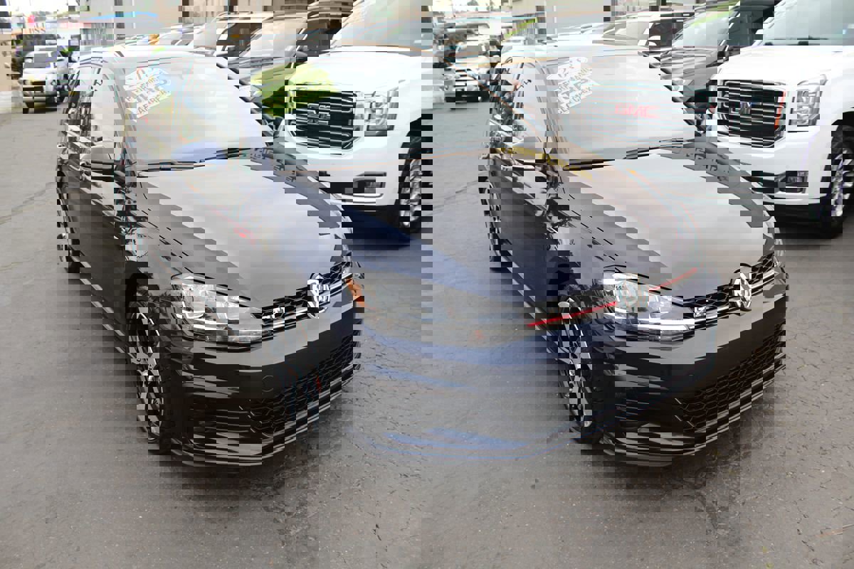 Used 2018 Volkswagen GTI S image 8