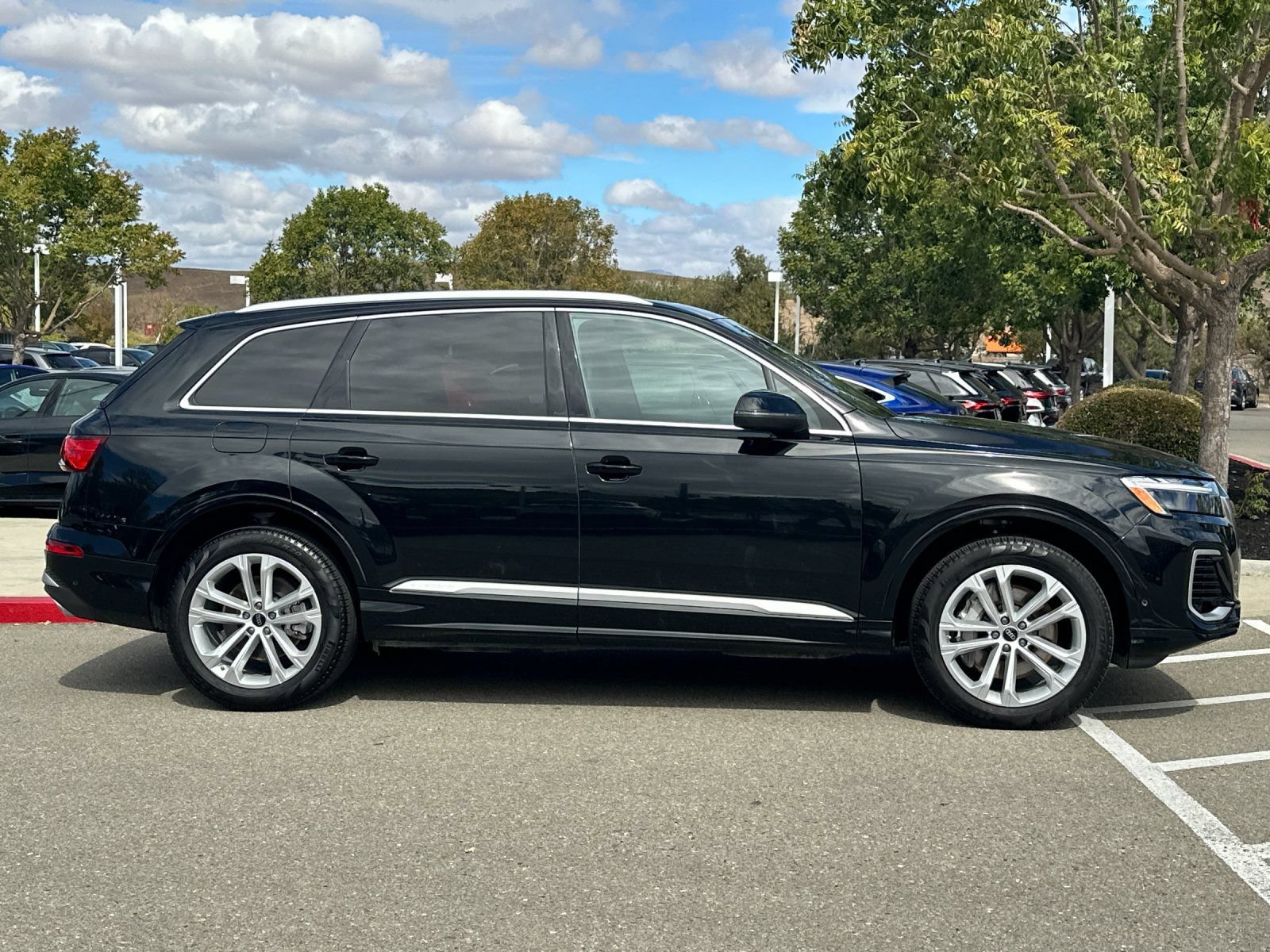 Used 2025 Audi Q7 3.0T Premium Plus w/ Premium Plus Package AWD/4WD image 7