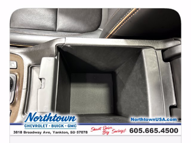 Used 2021 GMC Acadia AT4 w/ LPO, Floor Liner Package AWD/4WD image 26