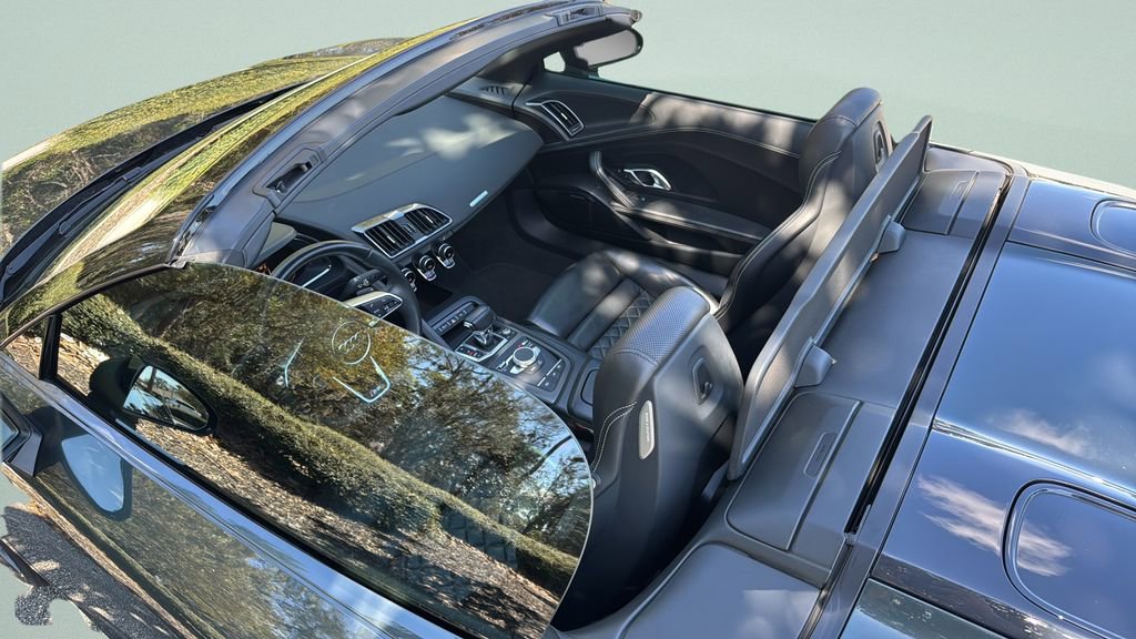 Used 2018 Audi R8 V10 image 11