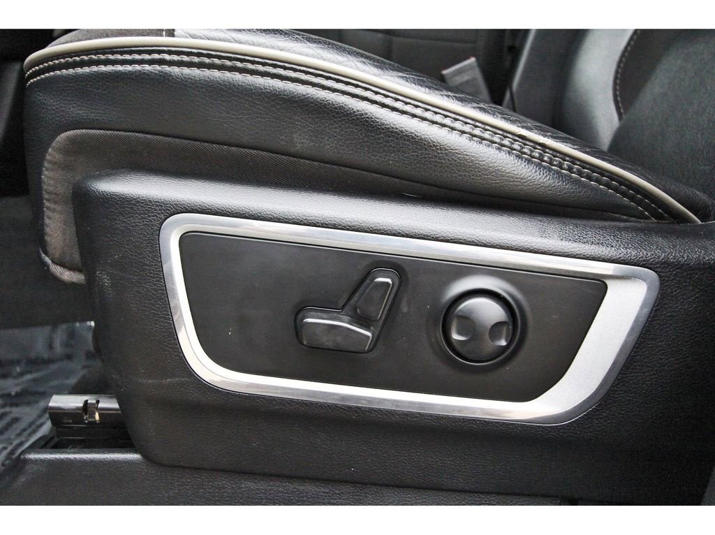 Used 2023 RAM 1500 Laramie image 30