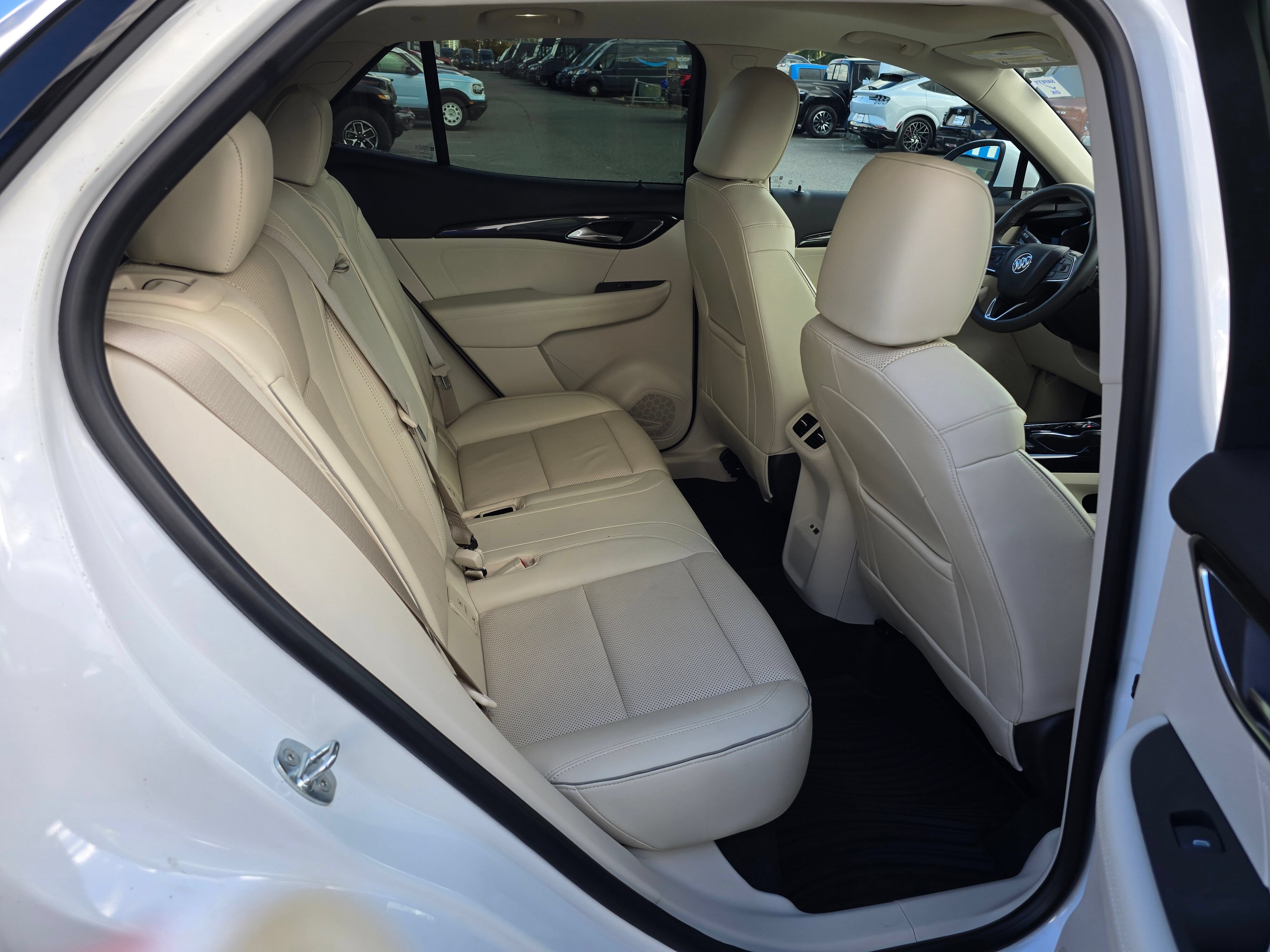 Used 2022 Buick Envision Essence w/ Technology Package I AWD/4WD image 12