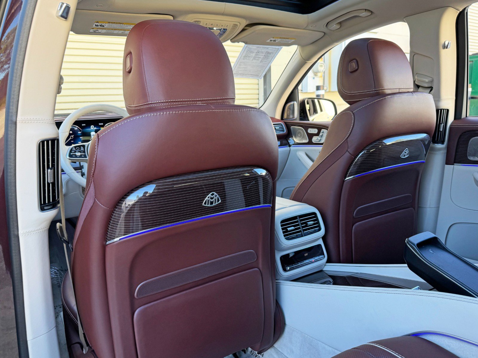 Used 2023 Mercedes-Benz Maybach GLS 600 4MATIC image 49