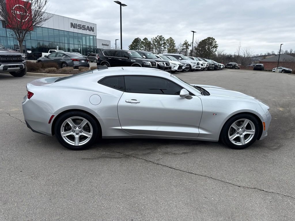 Used 2018 Chevrolet Camaro LT video 3
