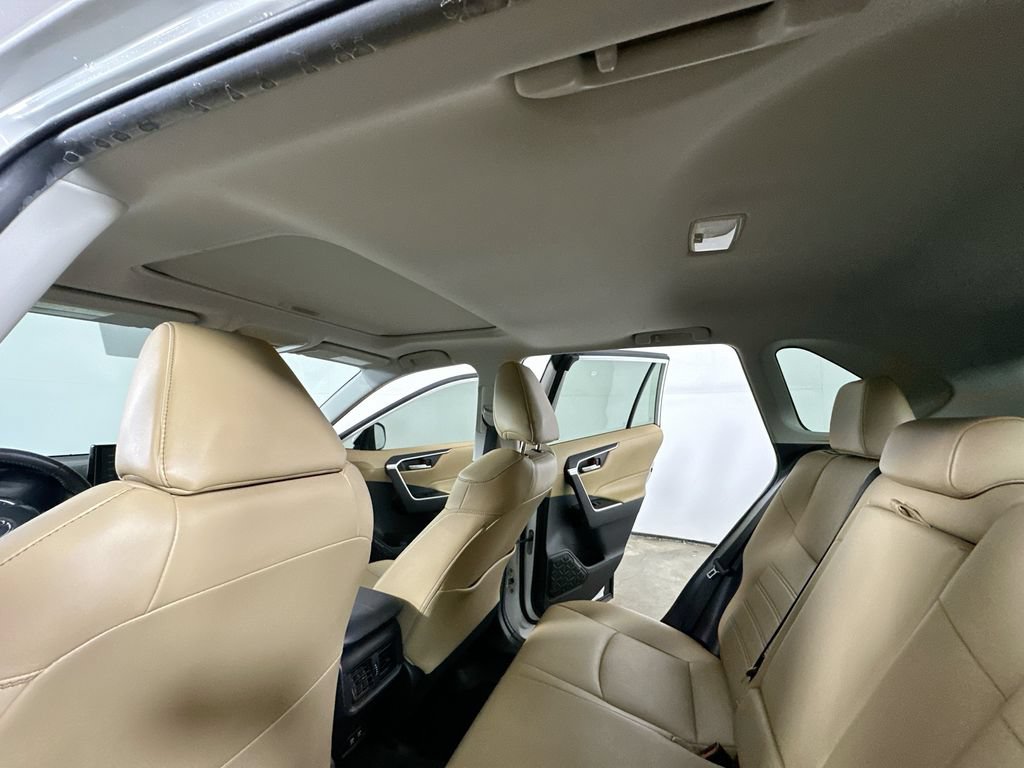 Used 2021 Toyota RAV4 XLE Premium FWD image 13