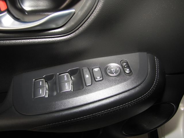 Certified 2026 Honda HR-V EX-L image 11