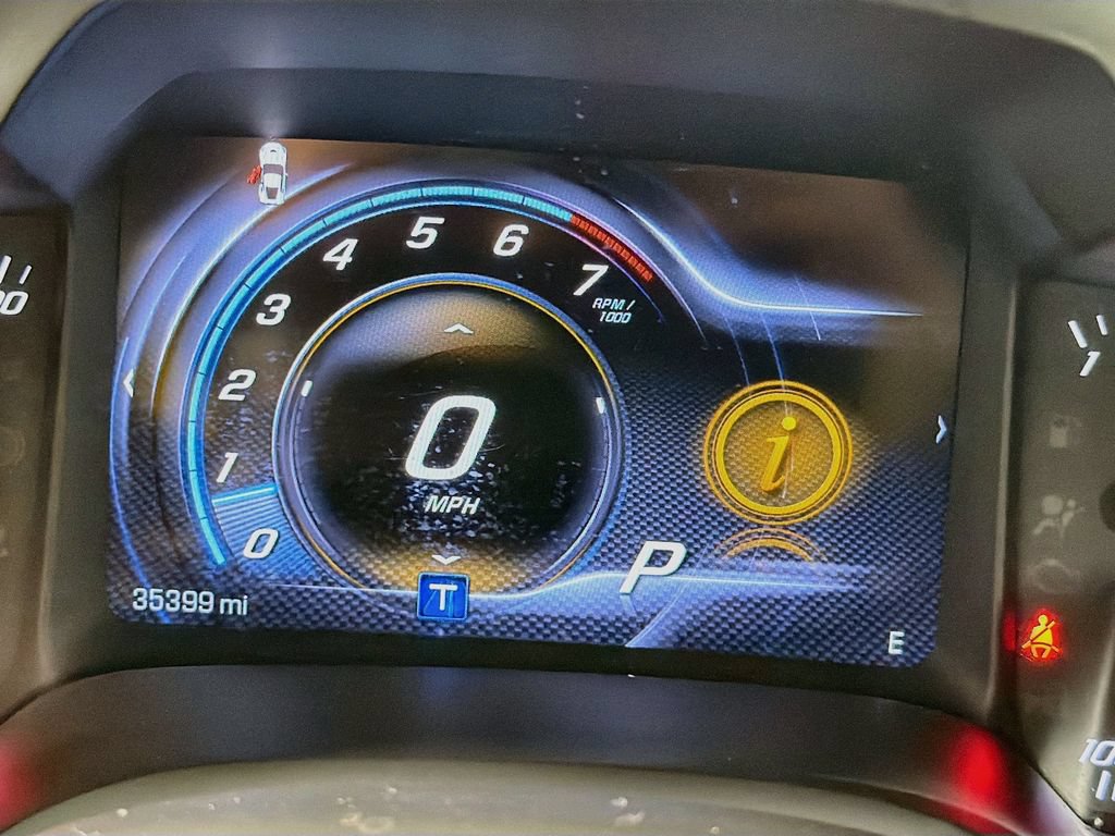 Used 2019 Chevrolet Corvette Stingray Coupe RWD image 12
