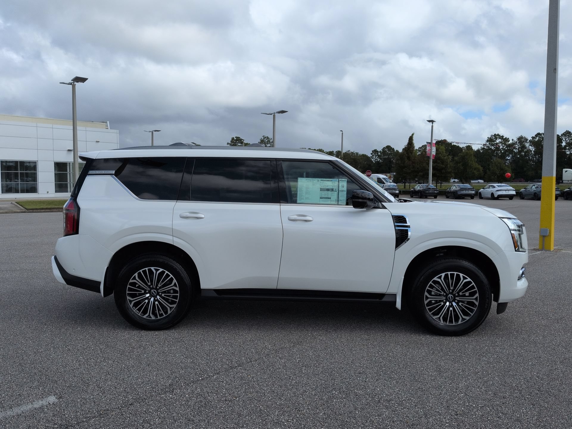 New 2026 Nissan Armada SL AWD/4WD image 4