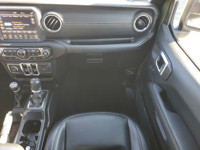 Certified 2022 Jeep Wrangler Unlimited Sahara w/ Cold Weather Group image 18