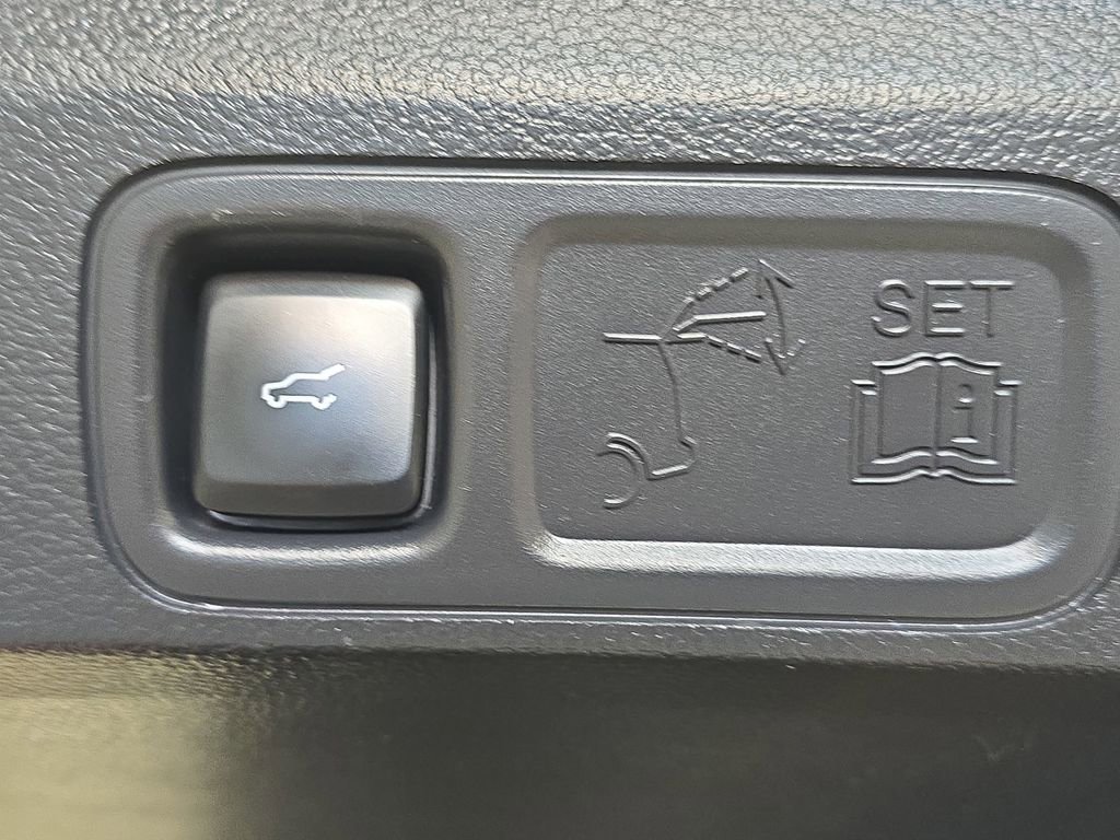 Used 2024 Lincoln Navigator Premiere image 14