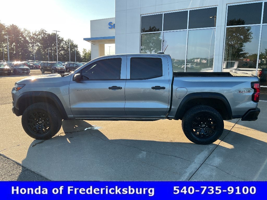 Used 2024 Chevrolet Colorado Trail Boss AWD/4WD image 3