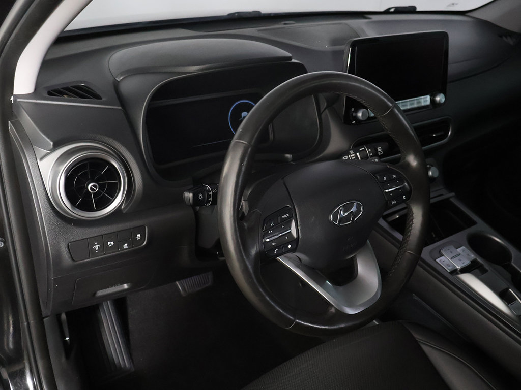 Used 2022 Hyundai Kona Limited w/ Cargo Package FWD image 28