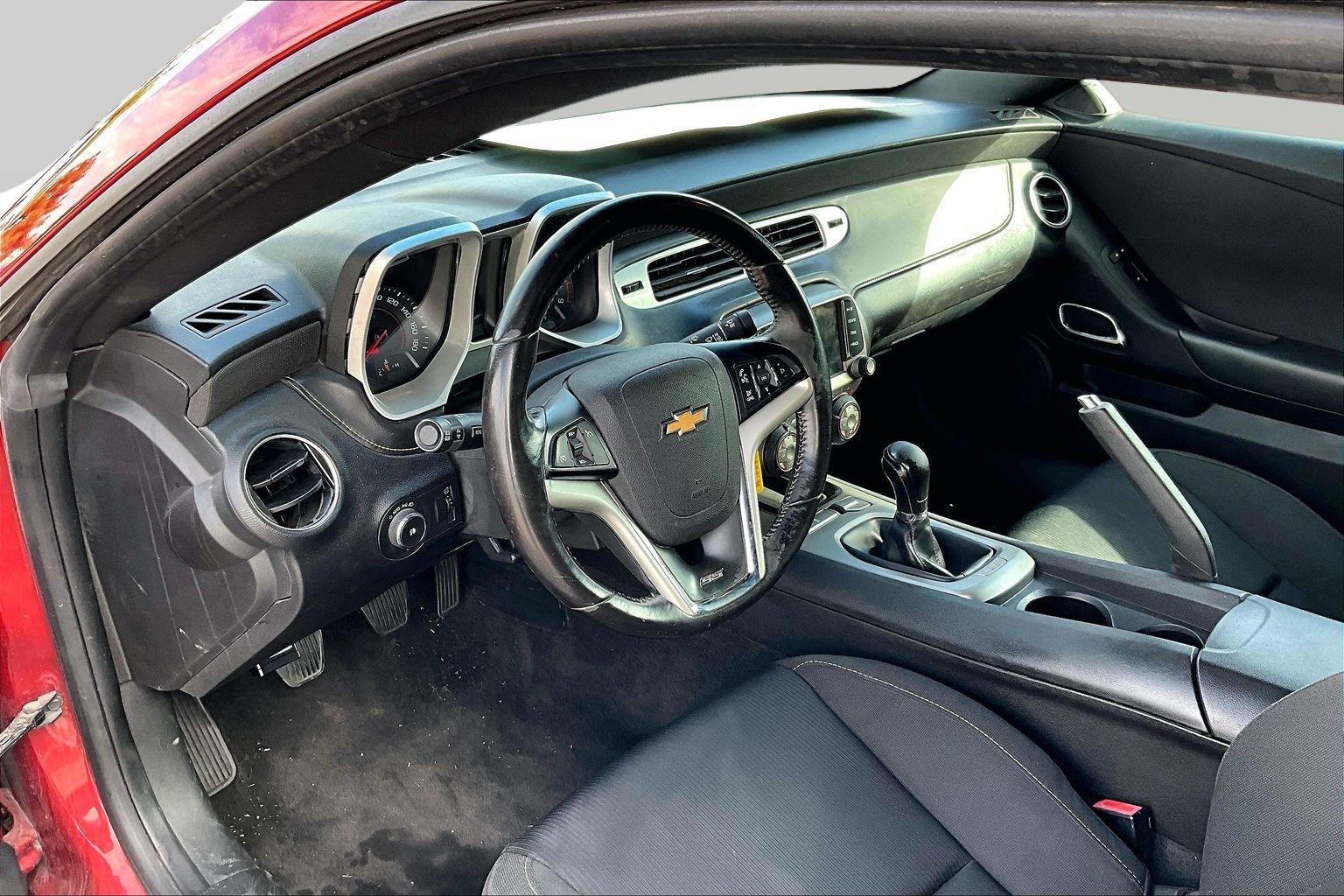 Used 2015 Chevrolet Camaro SS RWD image 11