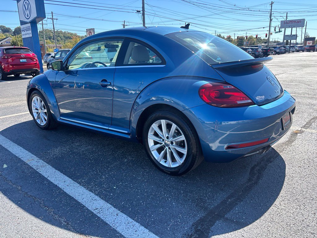 Used 2019 Volkswagen Beetle 2.0T SE FWD image 5