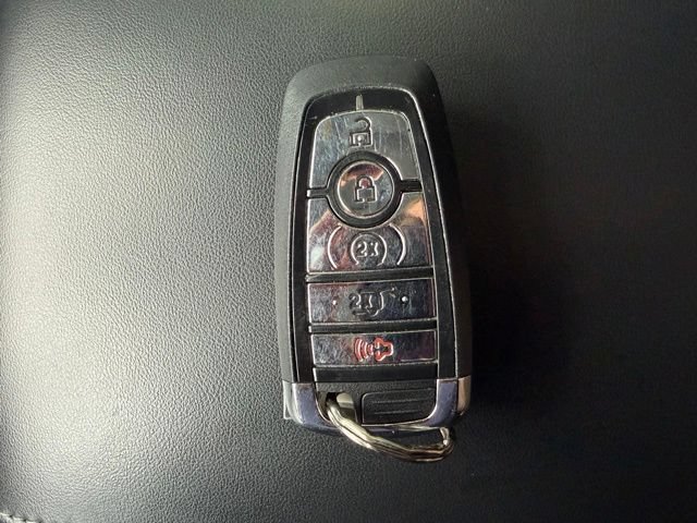 Used 2022 Lincoln Corsair AWD w/ Premium Package image 27
