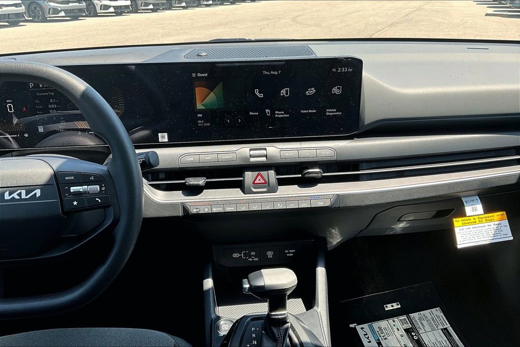 New 2025 Kia K4 LXS image 15