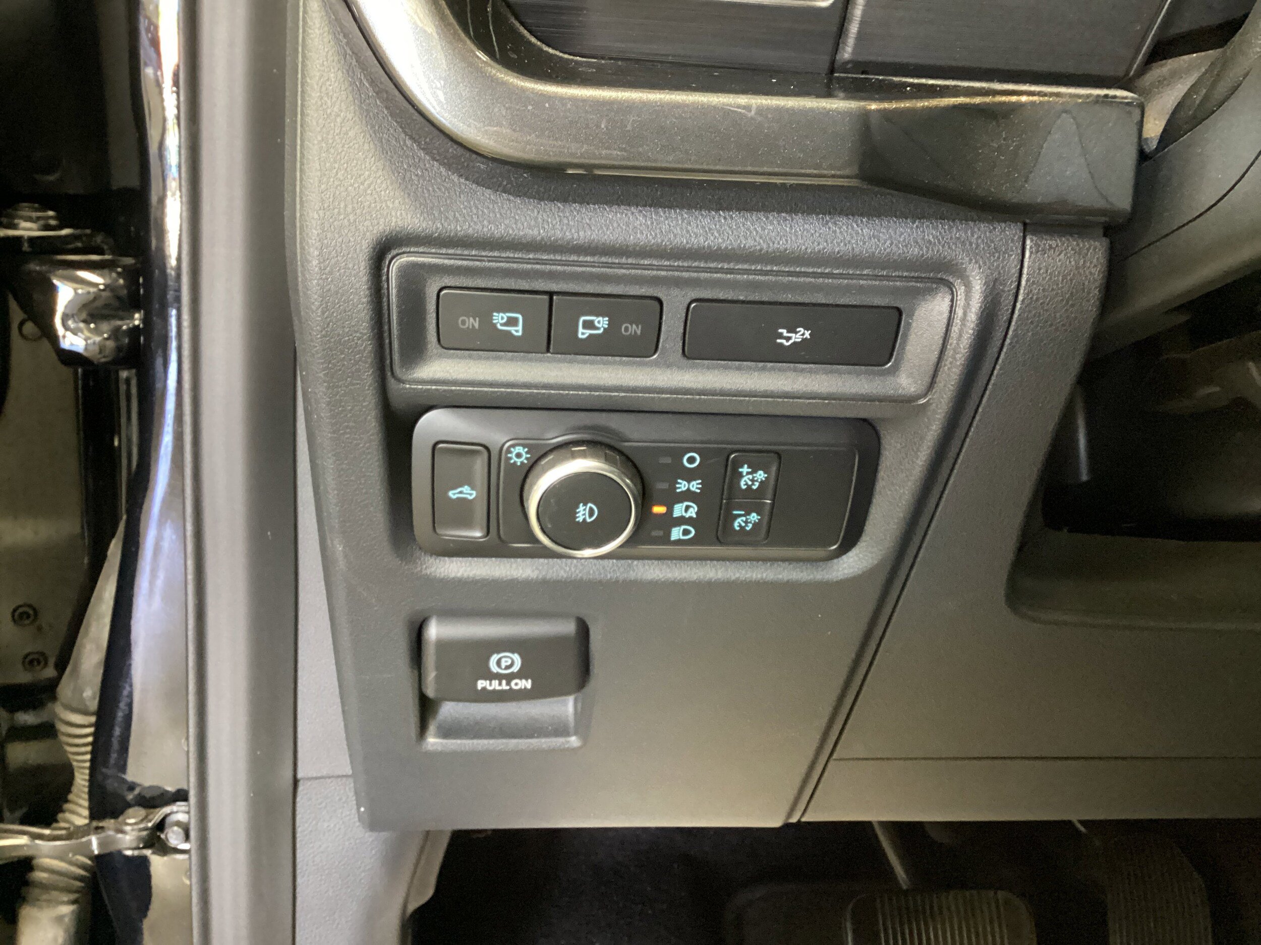 Used 2022 Ford F150 XLT w/ Equipment Group 302A High AWD/4WD image 21