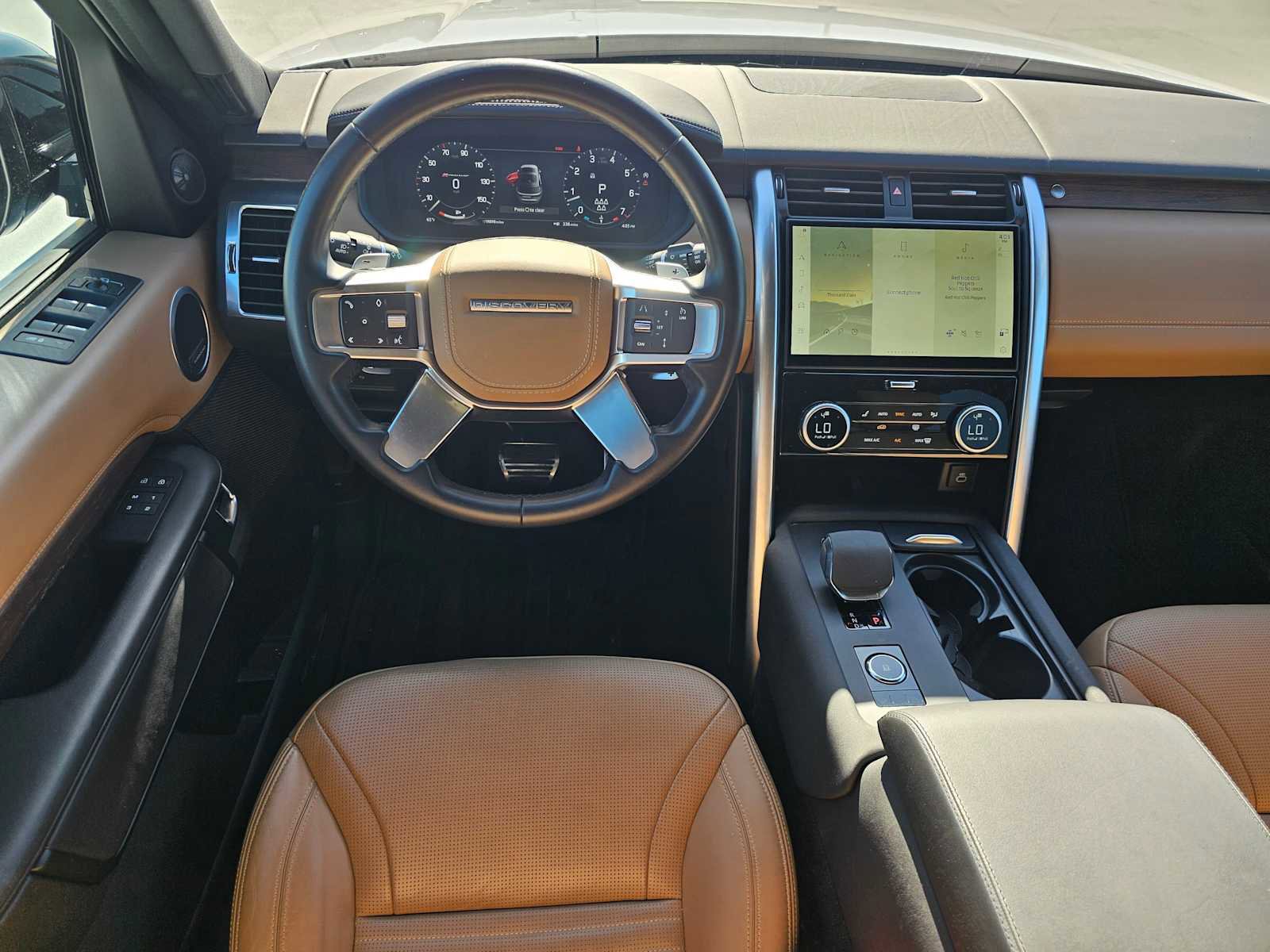 Used 2023 Land Rover Discovery HSE R-Dynamic image 19