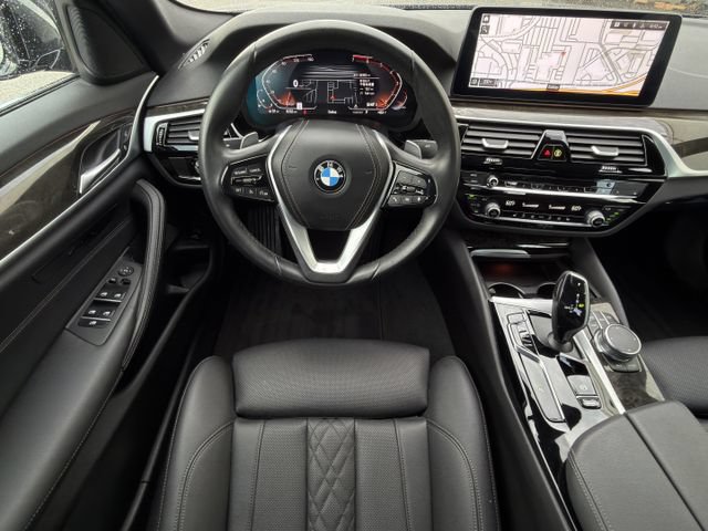 Used 2023 BMW 530i w/ Convenience Package RWD image 11