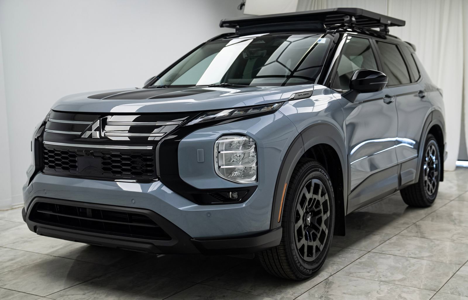 Used 2025 Mitsubishi Outlander Trail Edition image 6