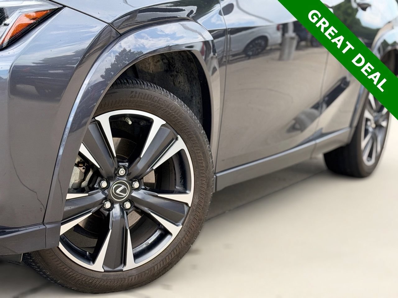 Used 2024 Lexus UX 250h FWD w/ Premium Package image 8