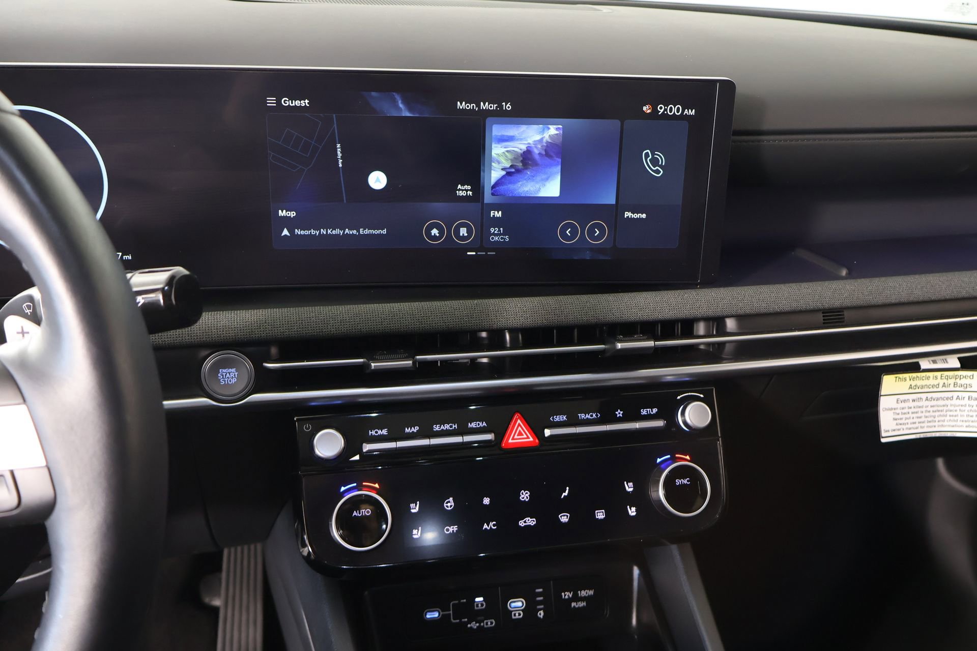 Certified 2025 Hyundai Santa Cruz Limited image 4