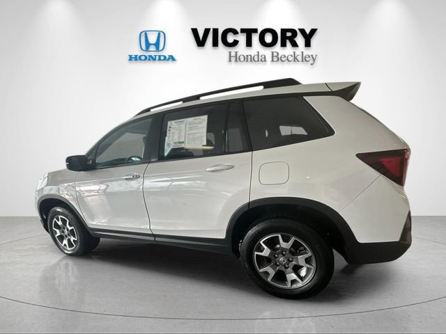 Used 2022 Honda Passport TrailSport image 3
