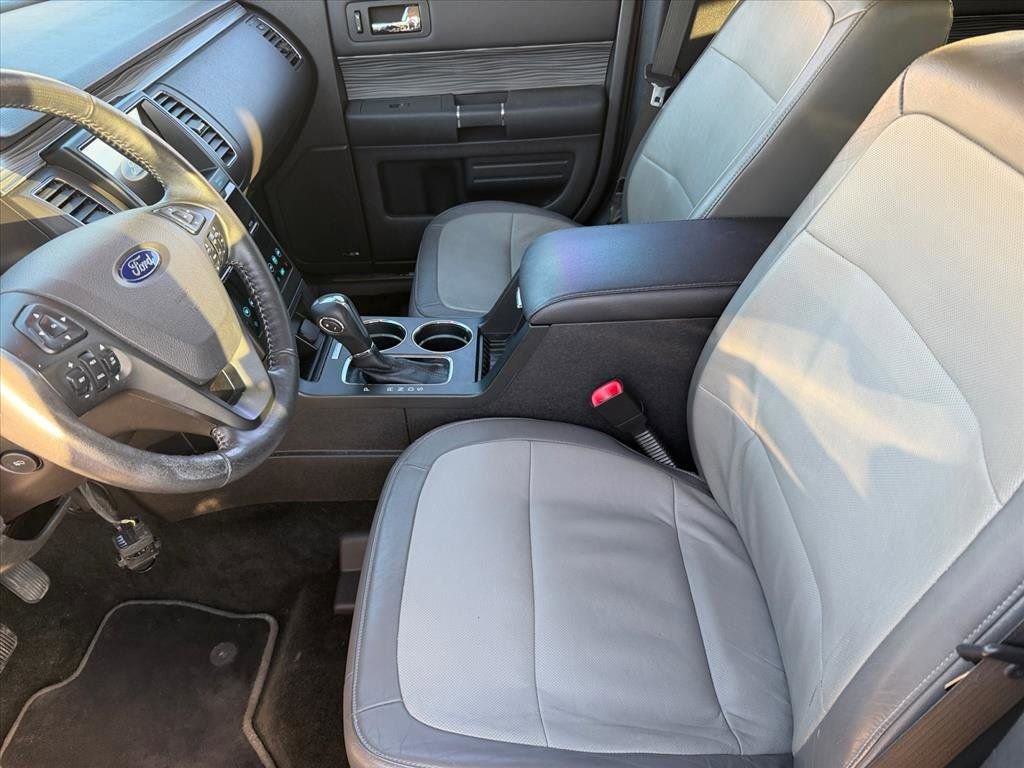 Used 2016 Ford Flex Limited w/ Appearance Package image 11