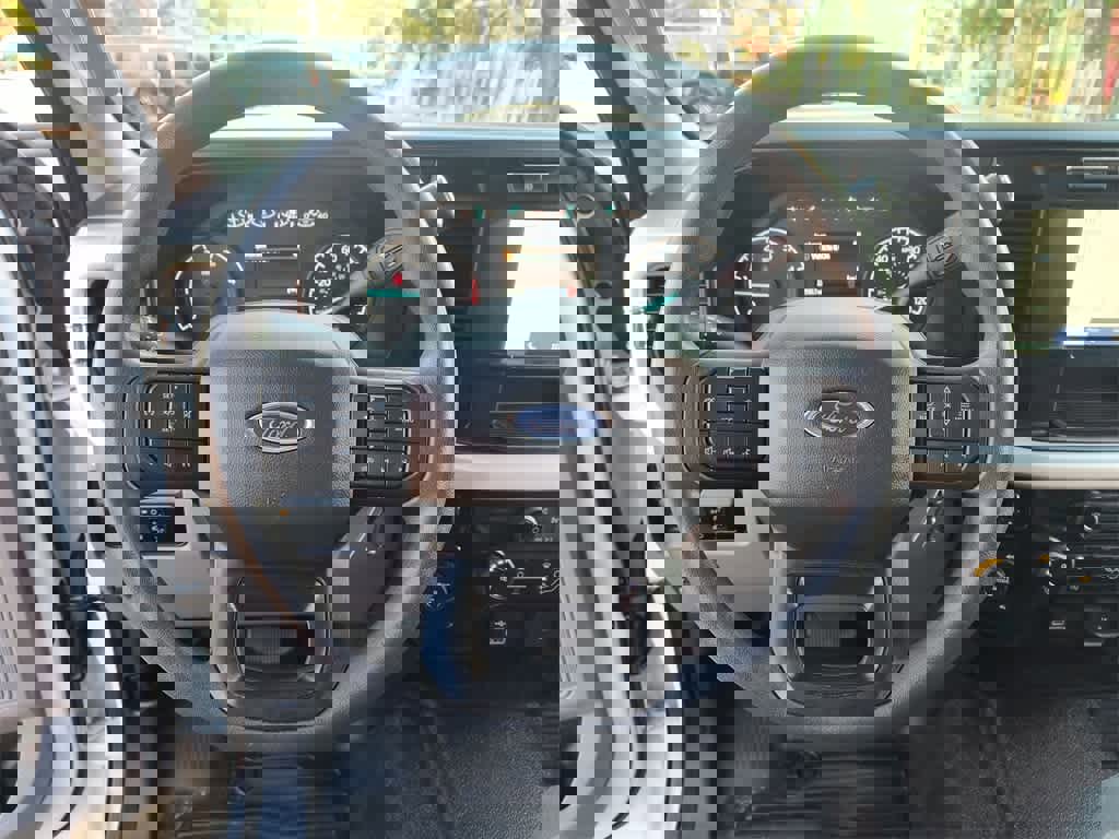 Used 2023 Ford F350 XLT image 14