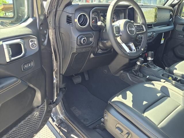 New 2025 Jeep Wrangler Sahara w/ Technology Group image 4