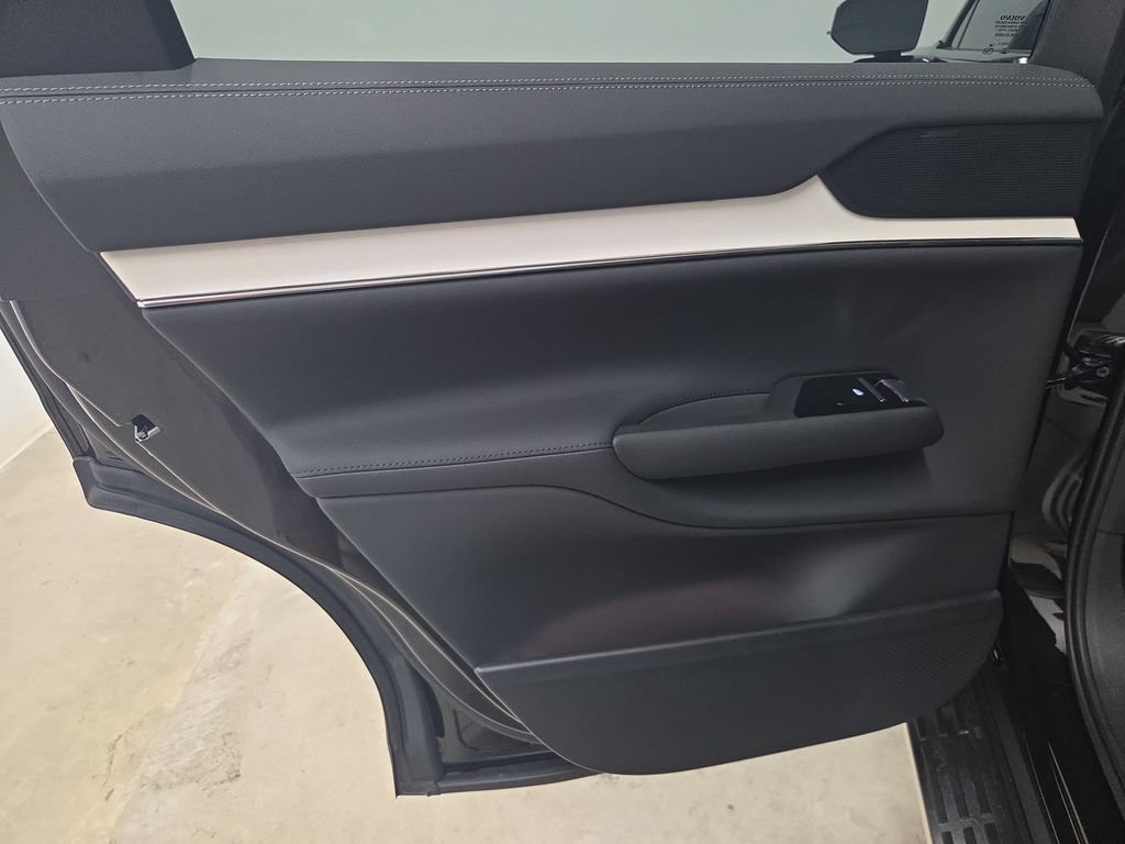 New 2026 Volvo EX90 Ultra AWD/4WD image 12