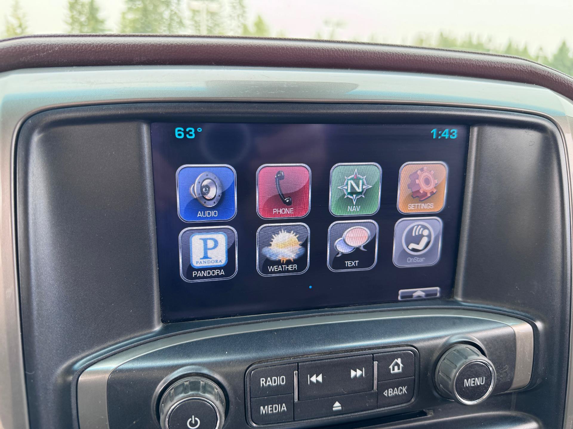 Used 2015 Chevrolet Silverado 1500 High Country w/ High Country Premium Package AWD/4WD image 30