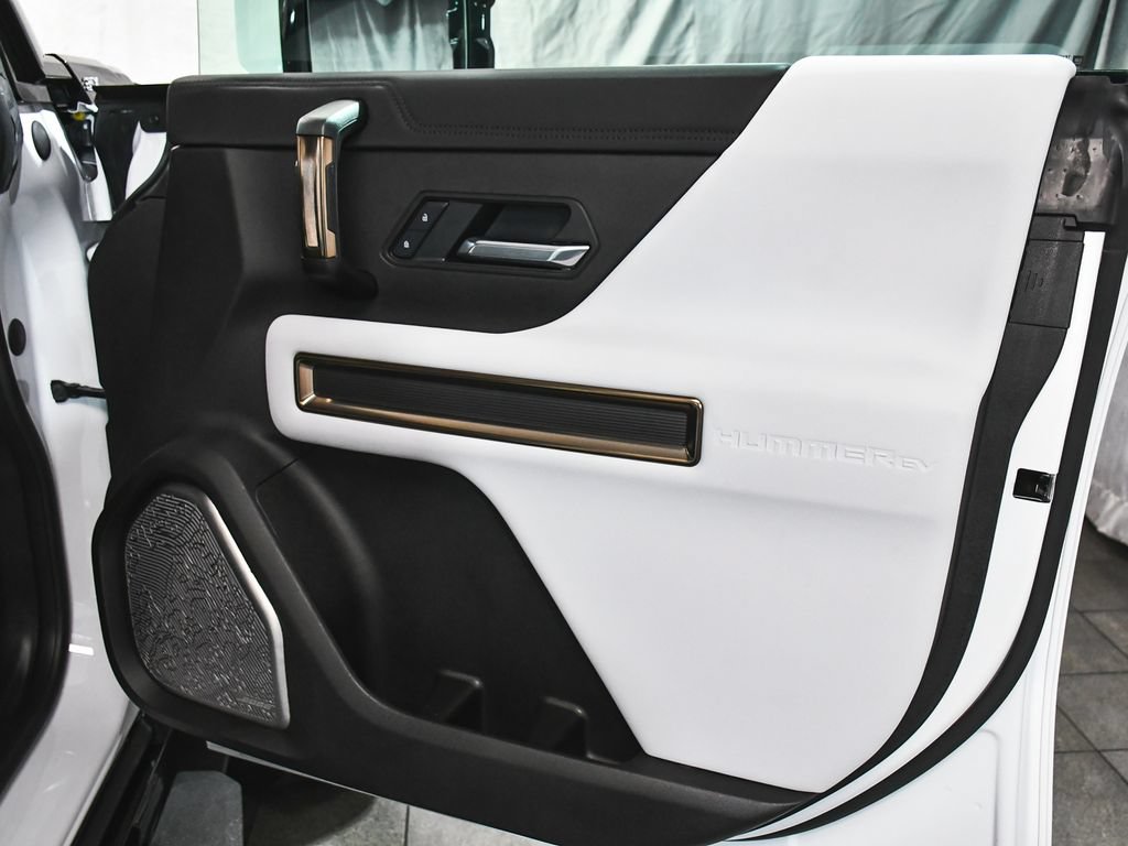 Used 2025 GMC Hummer EV 3X AWD/4WD image 15