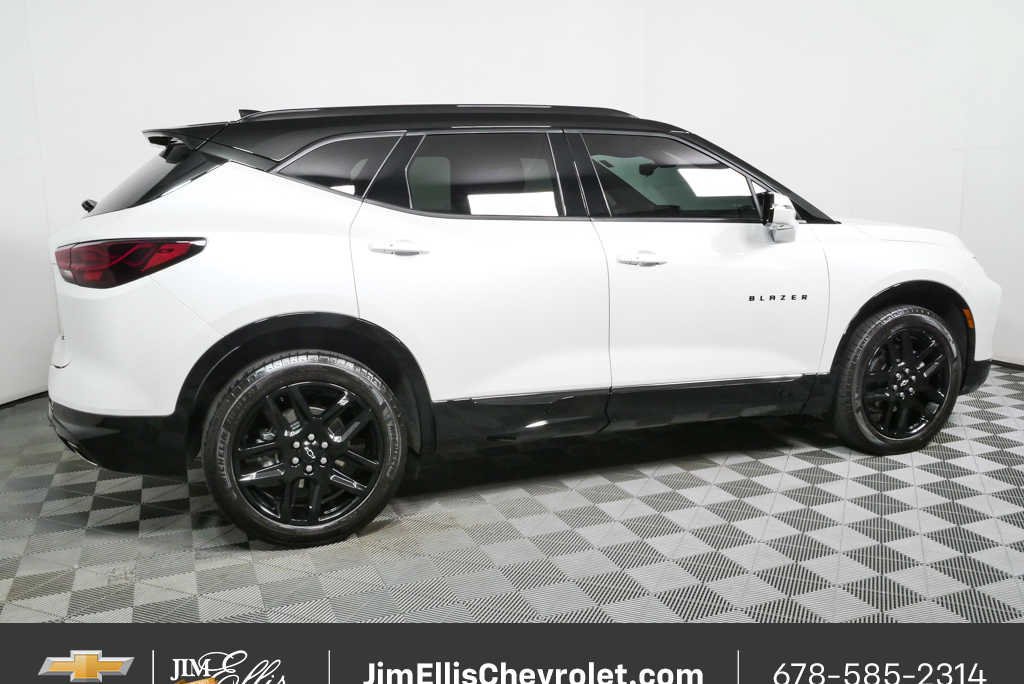Used 2023 Chevrolet Blazer RS w/ Driver Confidence II Package AWD/4WD image 2