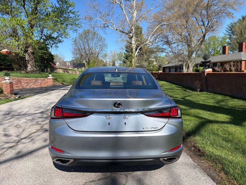 Used 2022 Lexus ES 350 w/ Premium Package image 4