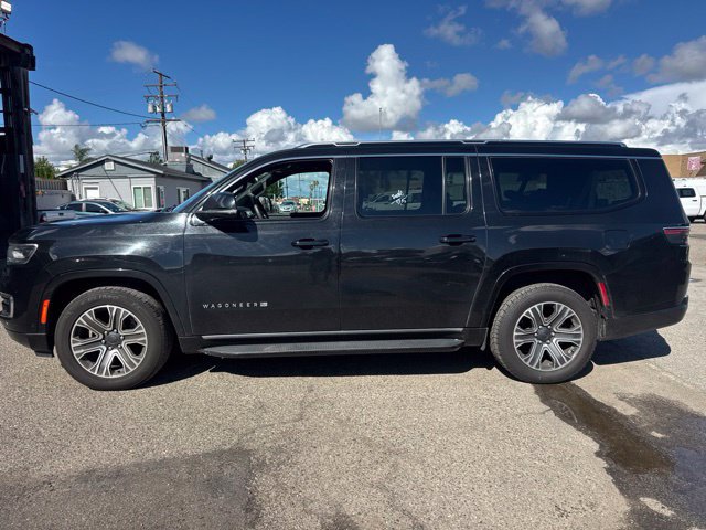 Used 2024 Jeep Wagoneer L Series II AWD/4WD image 8