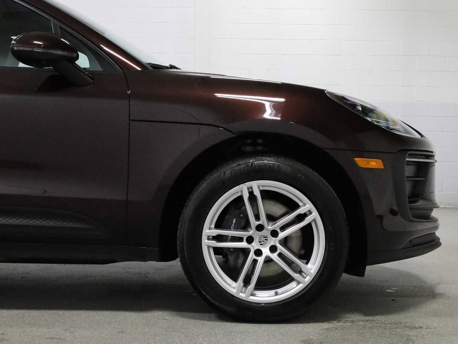 Certified 2023 Porsche Macan Turbo AWD/4WD image 11