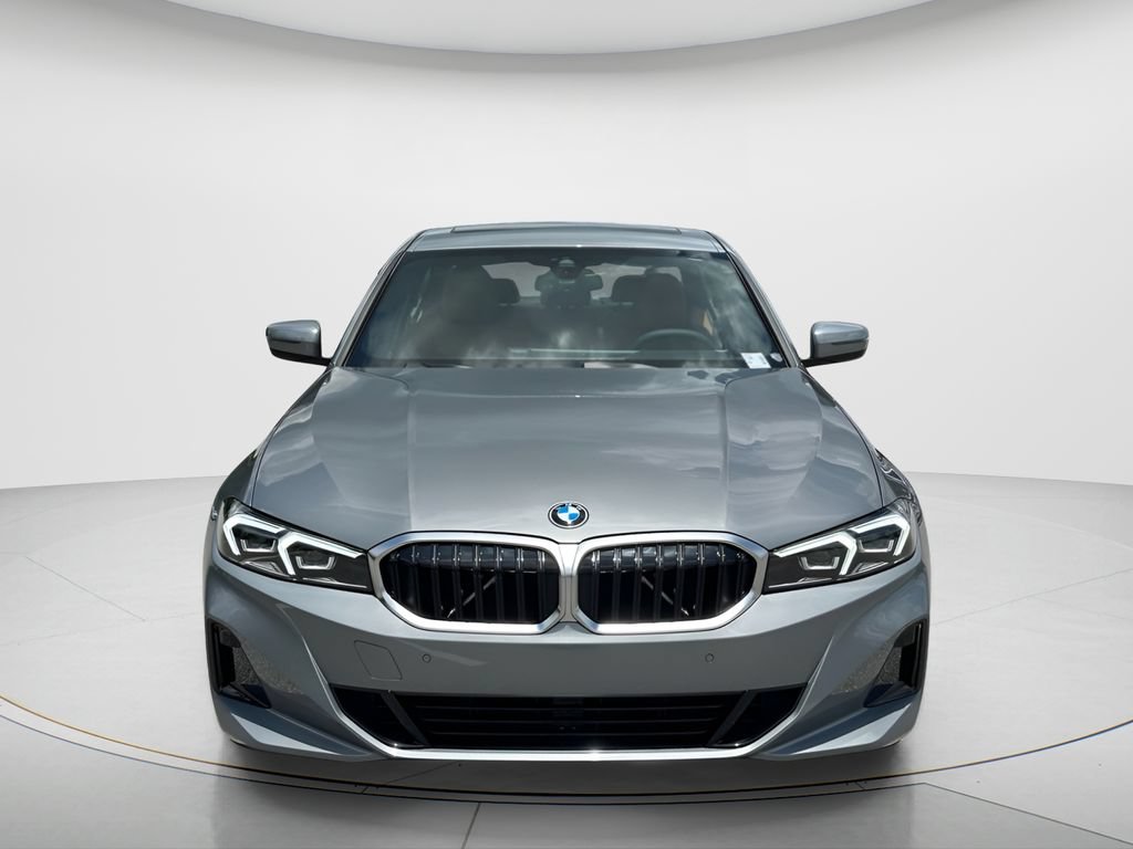 New 2026 BMW 330i Sedan w/ Premium Package RWD image 2