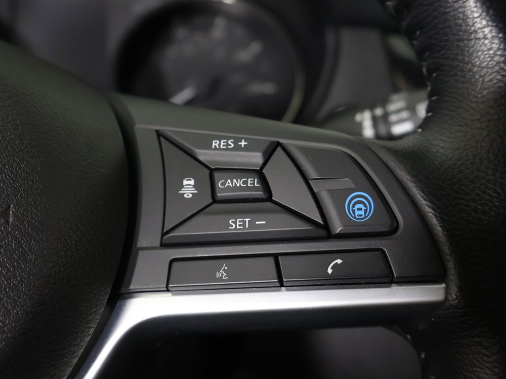 Used 2022 Nissan Rogue Sport SV w/ Technology Package image 41