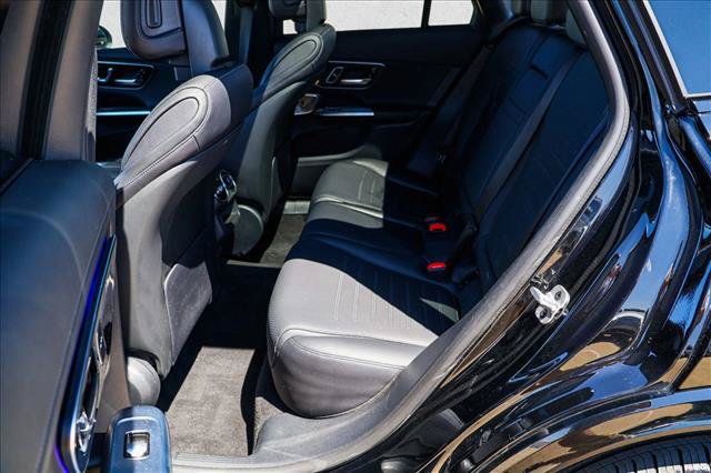 Used 2023 Mercedes-Benz GLC 300 4MATIC image 22