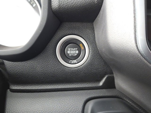 Used 2024 RAM 2500 Big Horn w/ Safety Group image 28