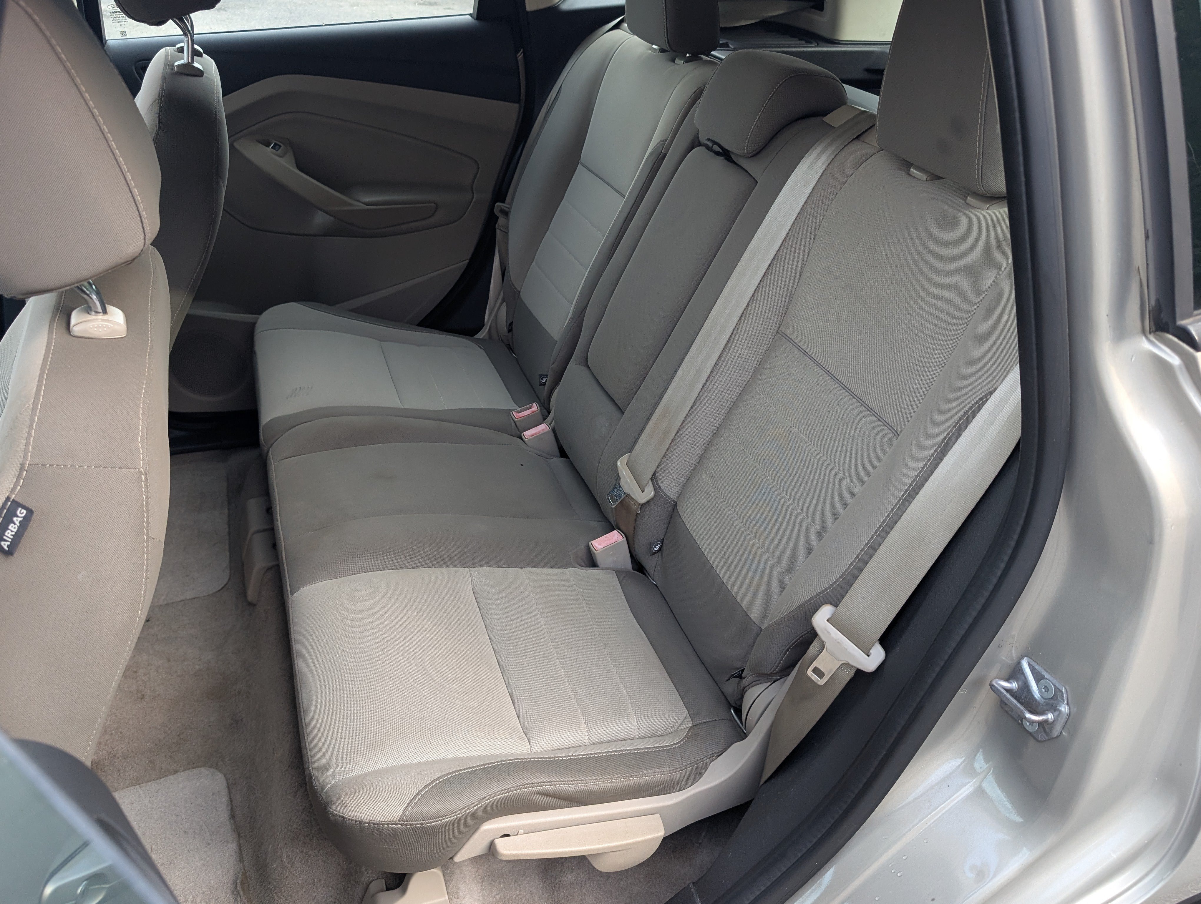 Used 2015 Ford C-MAX SE w/ Equipment Group 201A FWD image 13
