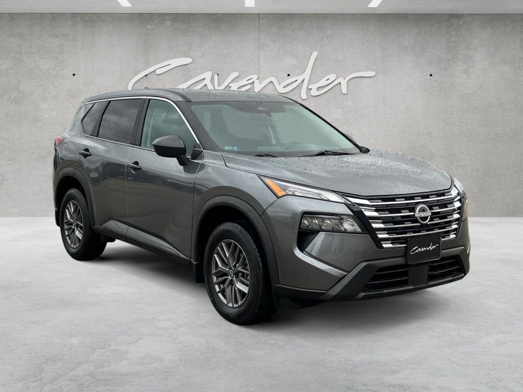 Used 2026 Nissan Rogue S image 2