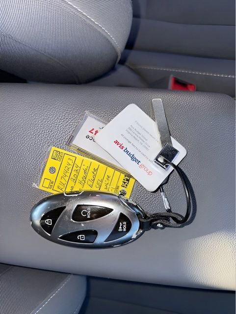 Used 2024 Hyundai Elantra SEL image 17