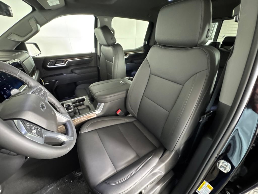 New 2026 Chevrolet Silverado 1500 RST w/ RST All Star Premium Package AWD/4WD image 22